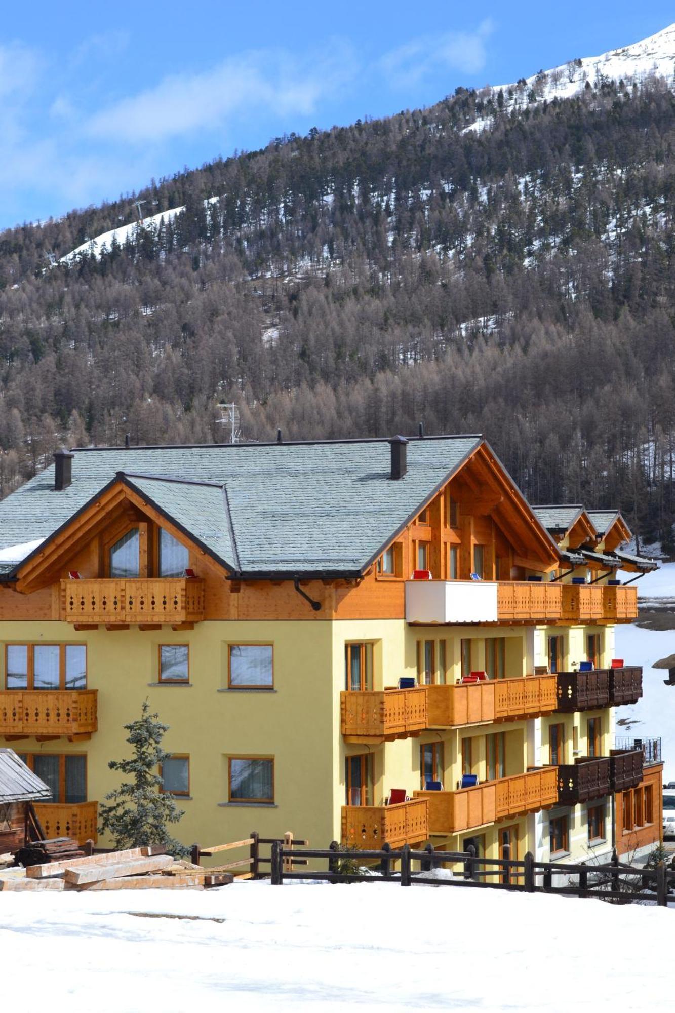 Hotel Alba Livigno Eksteriør bilde